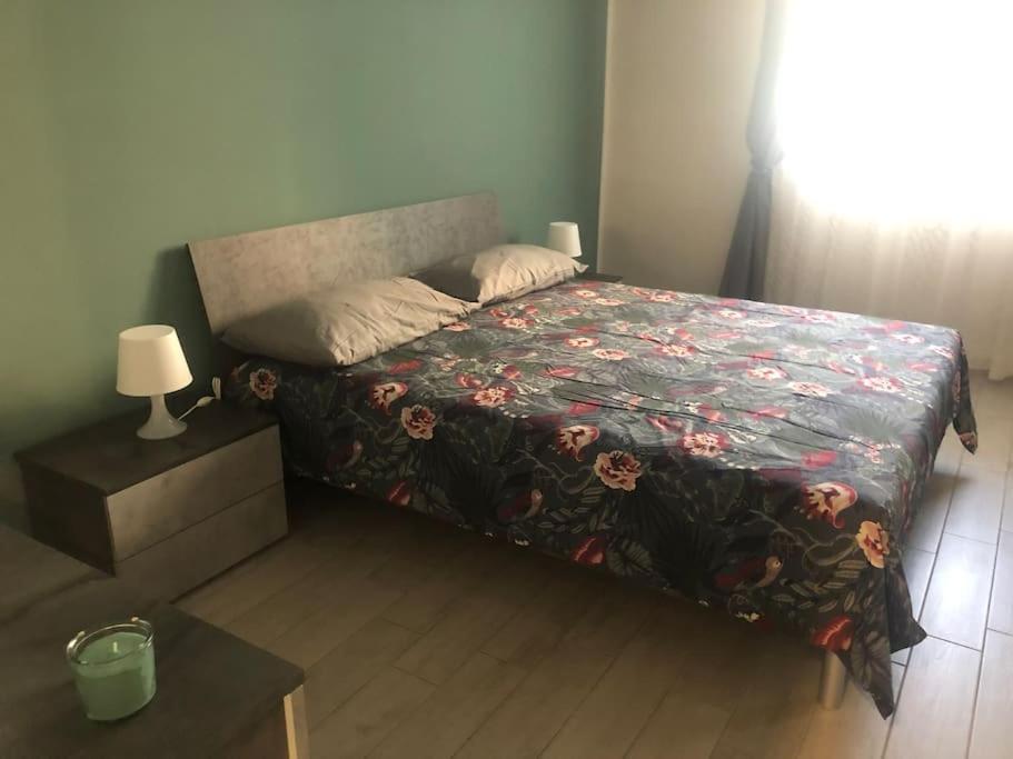 Appartamento Veronica, Per Lavoro E Relax Corsico Bagian luar foto