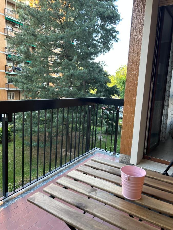 Appartamento Veronica, Per Lavoro E Relax Corsico Bagian luar foto