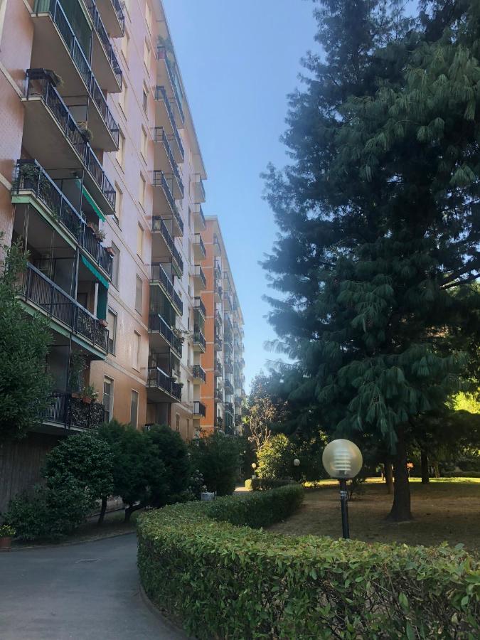 Appartamento Veronica, Per Lavoro E Relax Corsico Bagian luar foto